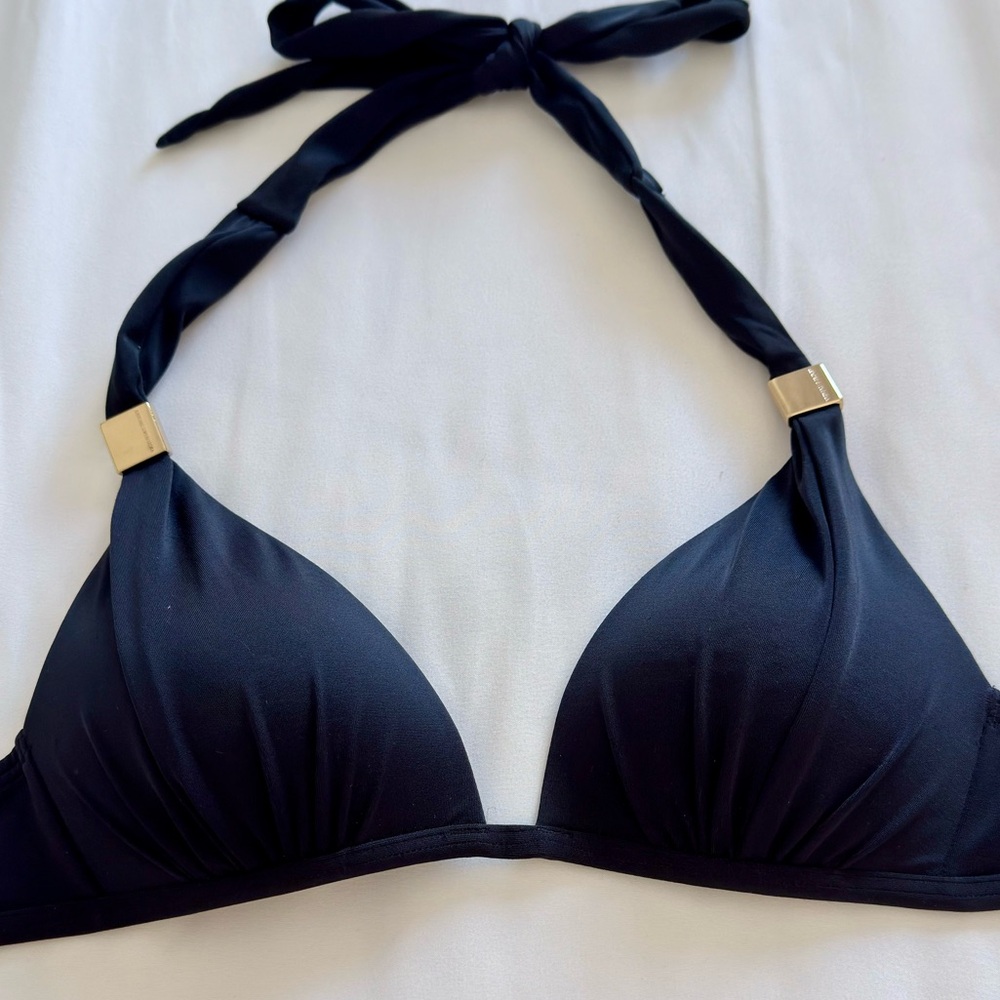 Never Worn Victoria’s Secret Black Bikini Top w Gold Accents - size XS, A/B